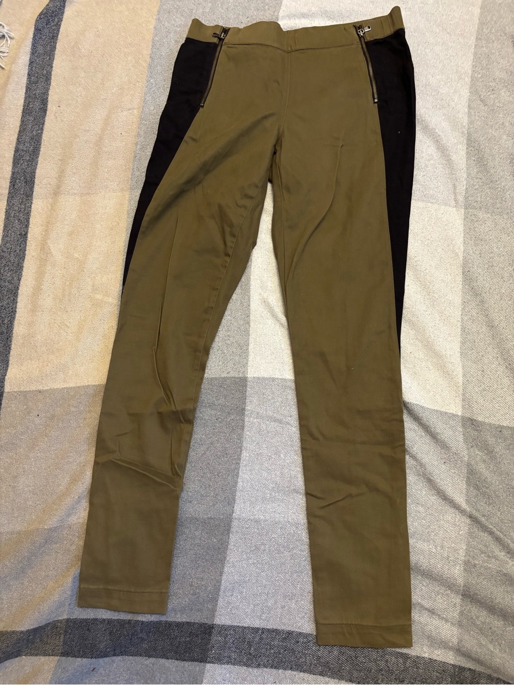 Marc Jacobs Olive Green Stretch Pants